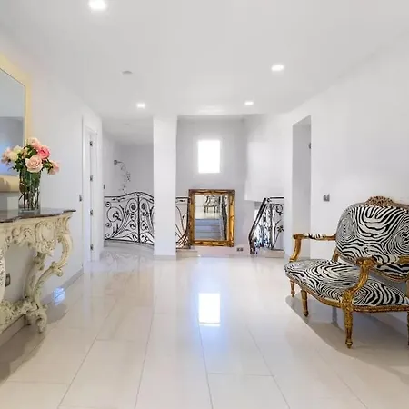 Ohana Luxury With Heated Pool Villa Malaga